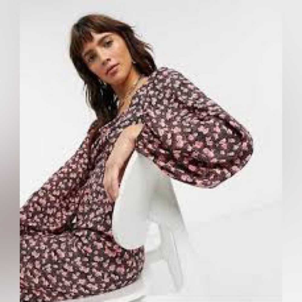 Reclaimed Vintage inspired jumpsuit with puff sleeve in ditsy floral print